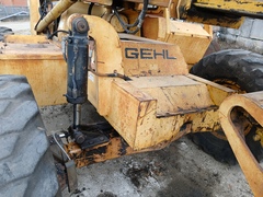 1998 GEHL 663 - Image 6
