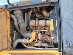 2015 DEERE 650K - Image 11