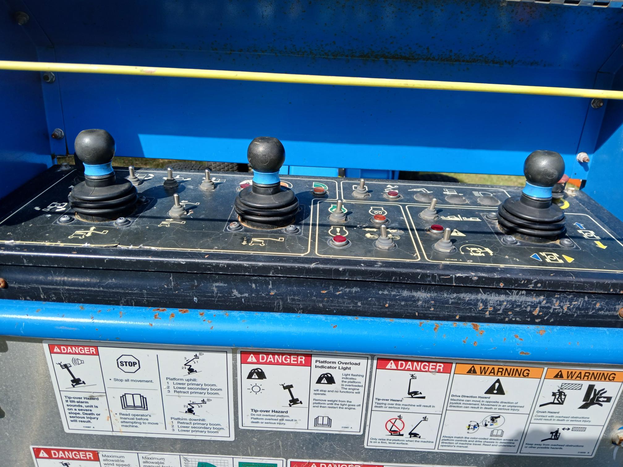 2023 GENIE Z45 HF - view 9 of 16