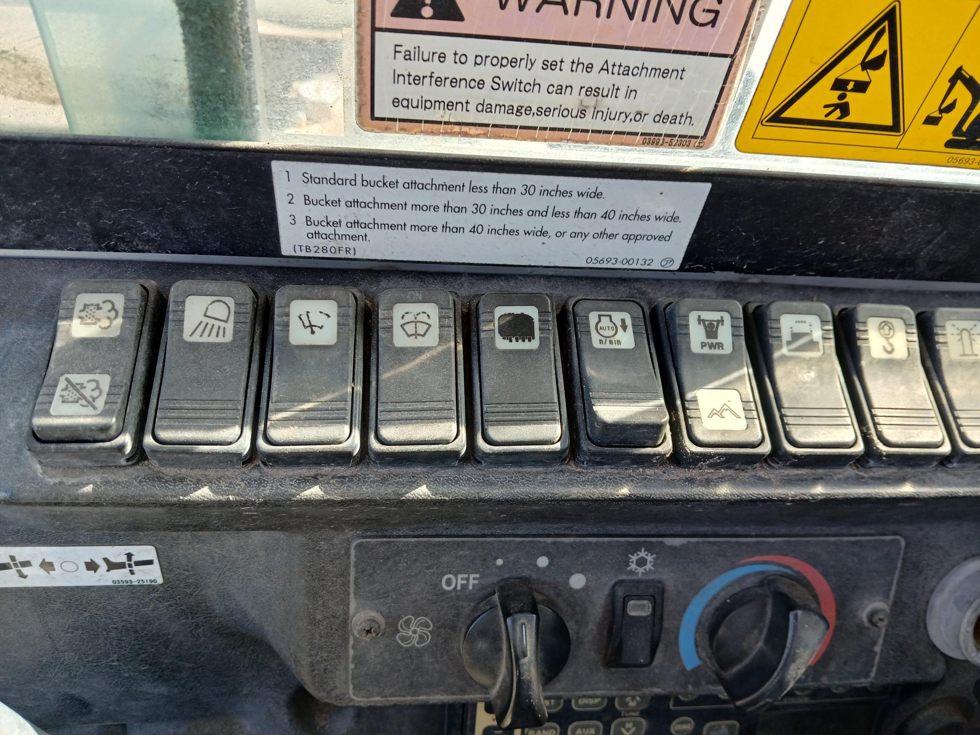 2019 TAKEUCHI TB280FR - Image 10