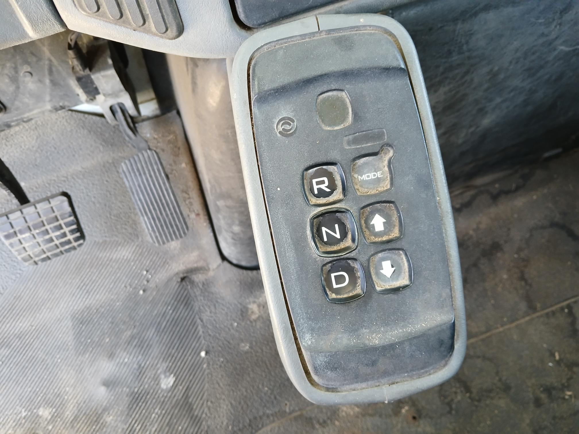 2002 INTERNATIONAL 4300 - Image 16