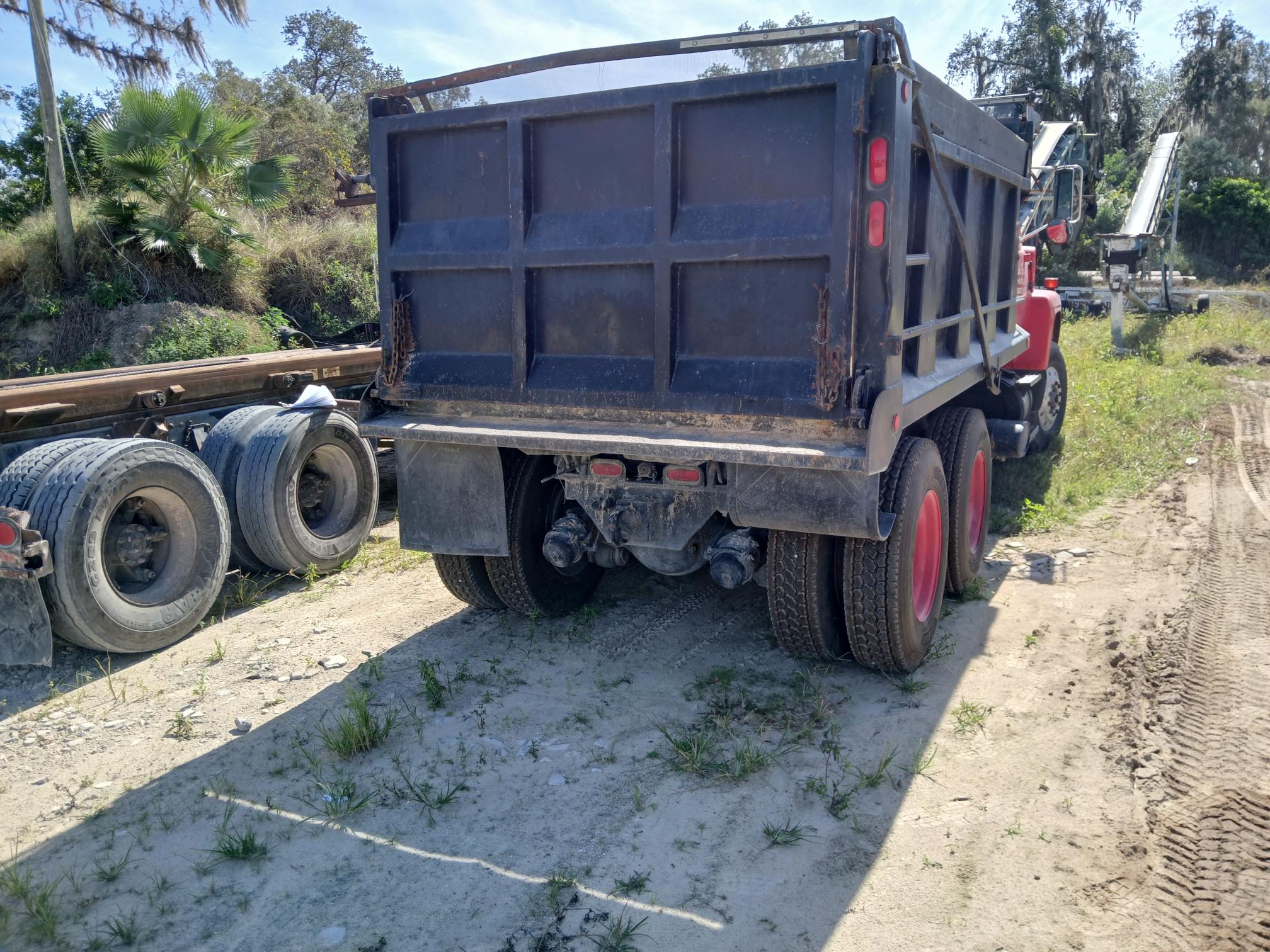 1991 FORD L8000 - view 3 of 15