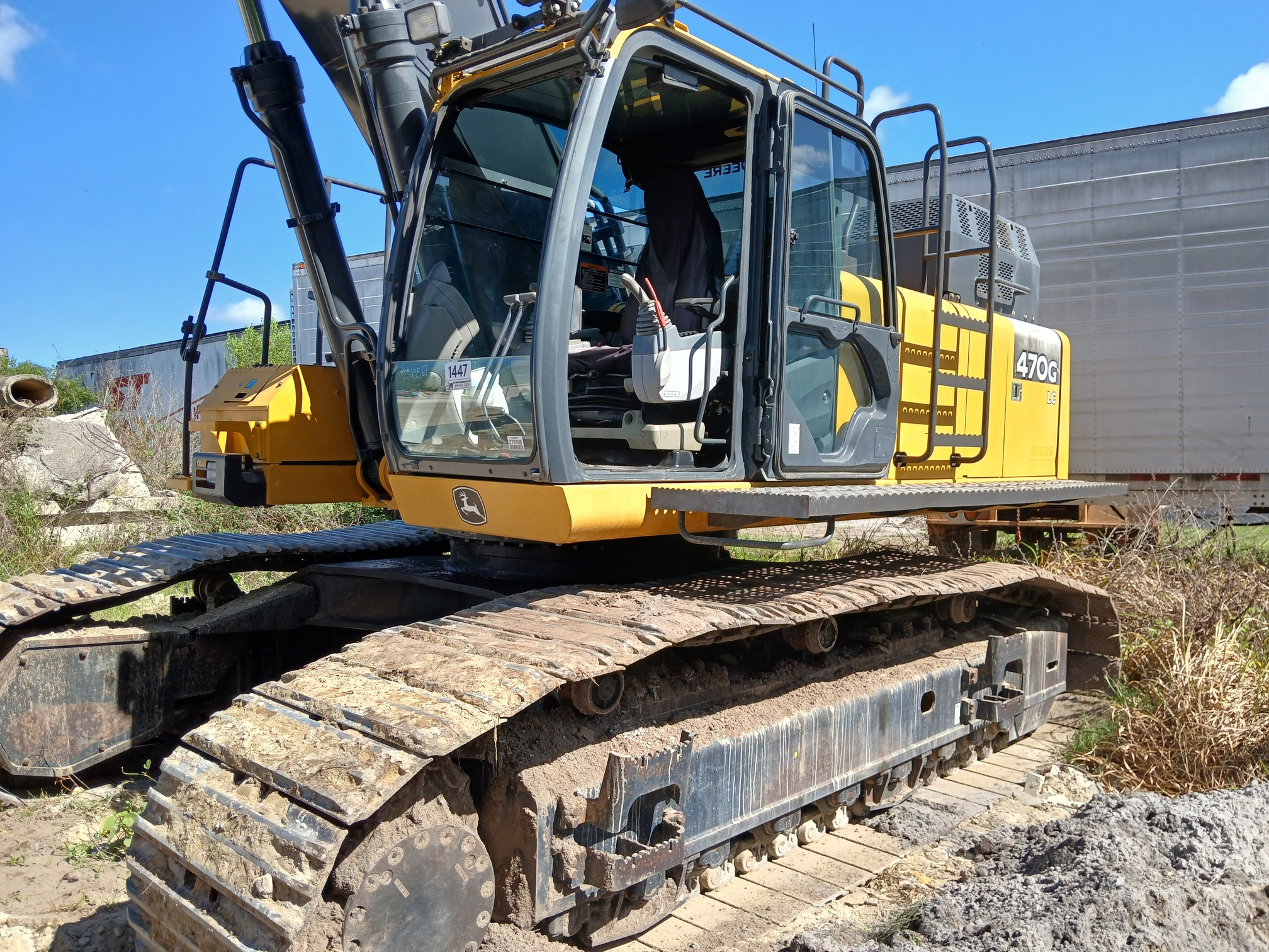 2017 DEERE 470G LG - Image 3