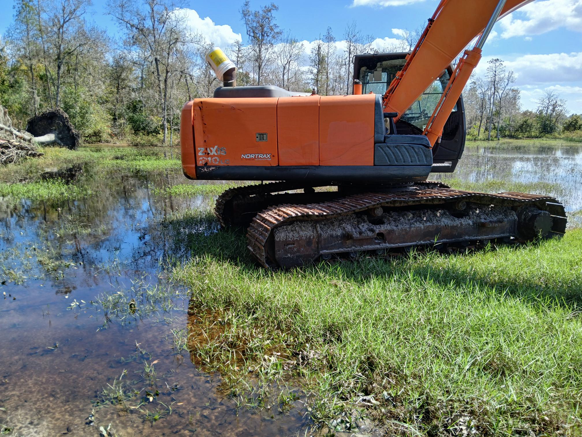 2014 HITACHI 210LC 5N - Image 10