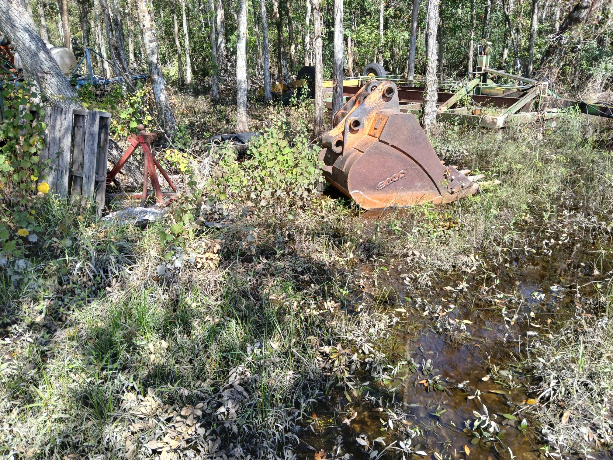 2014 HITACHI 210LC 5N - view 16 of 19