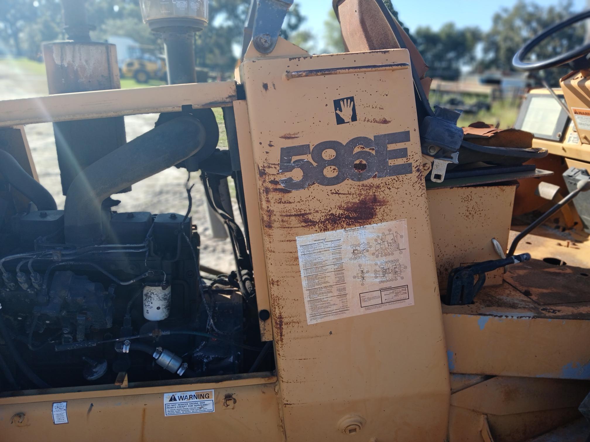 1992 CASE 586E - Image 3