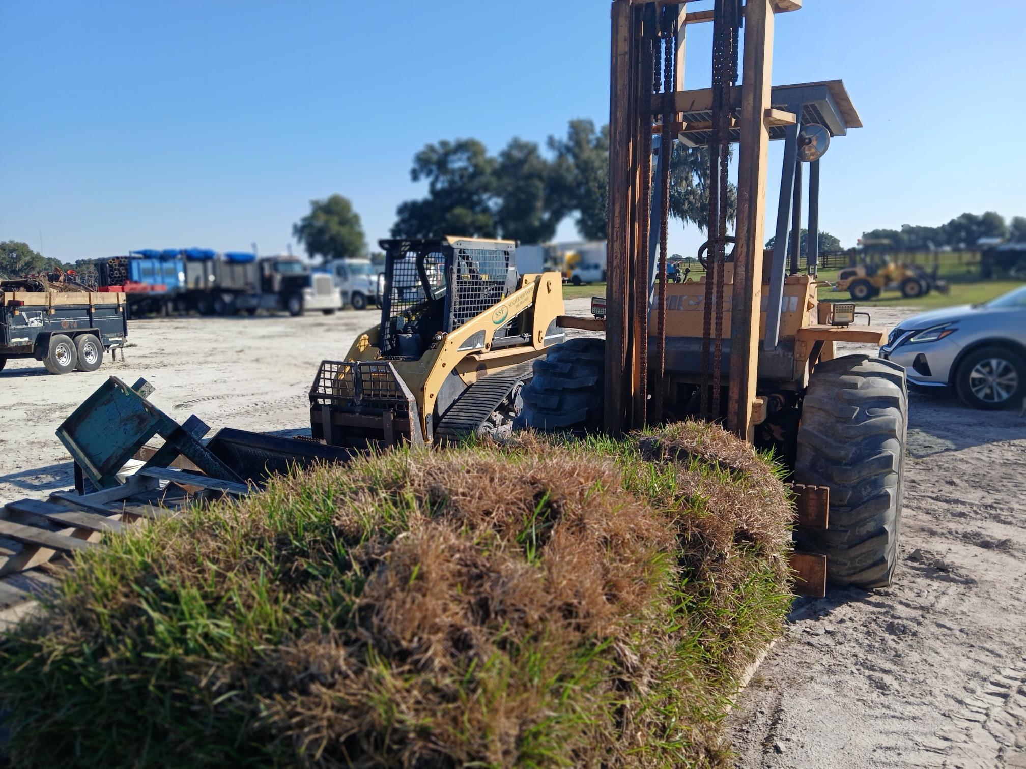 1992 CASE 586E - view 10 of 10