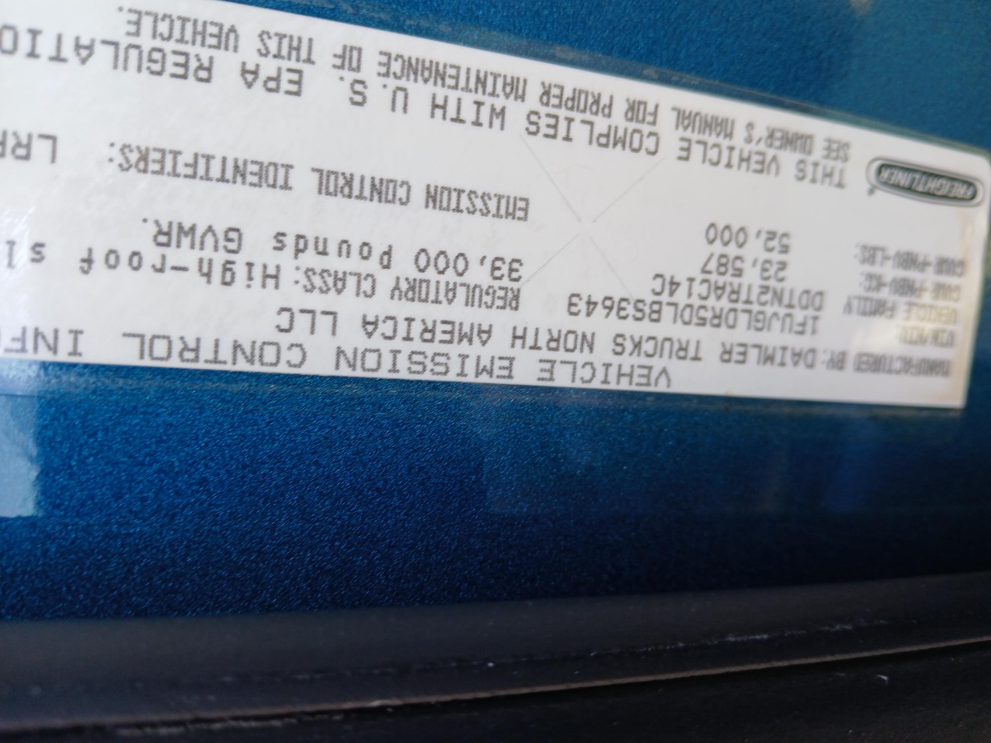 2012 FREIGHTLINER Columbia - Image 17