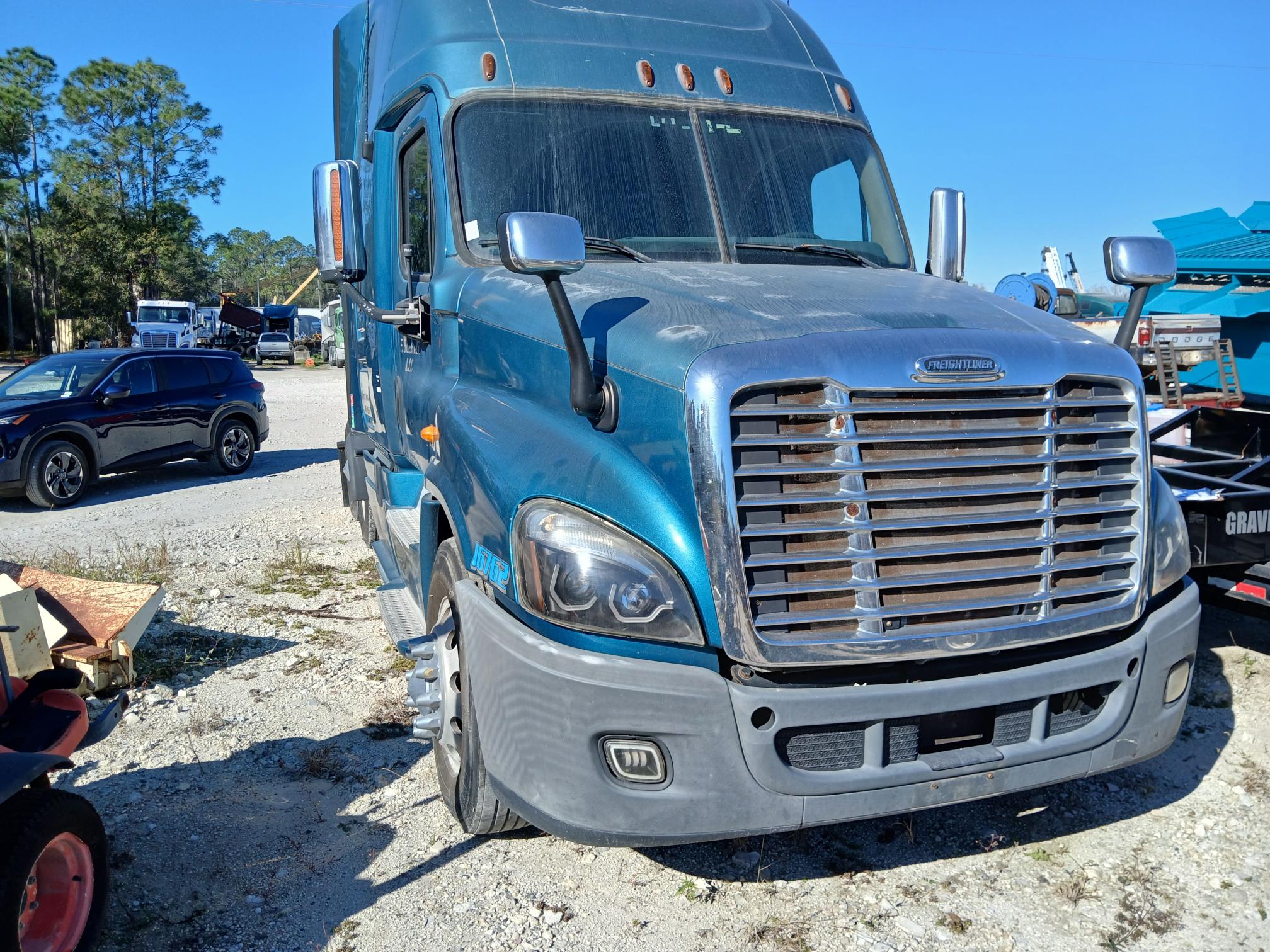 2012 FREIGHTLINER Columbia