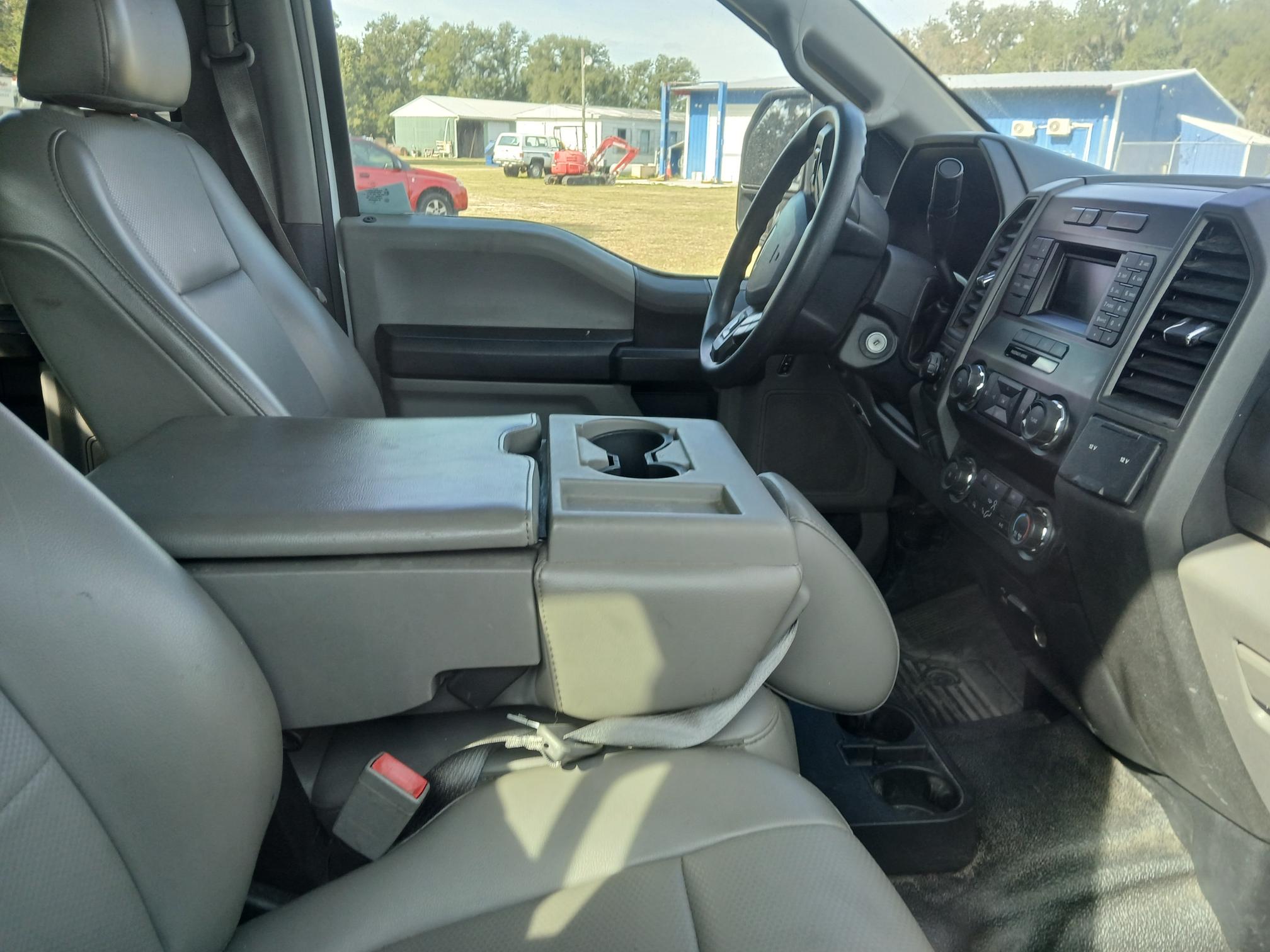 2019 FORD F450 - Image 10