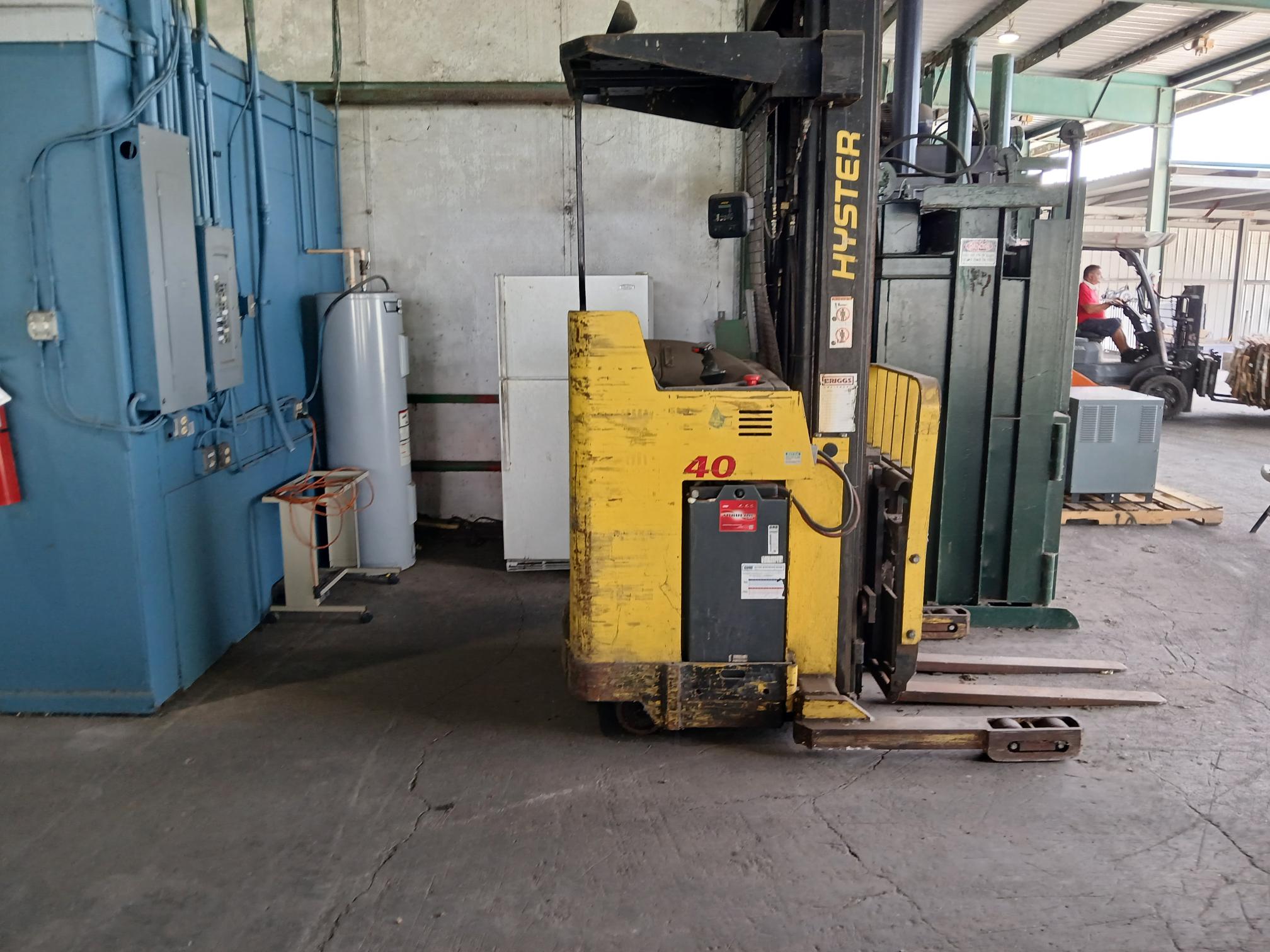 2017 HYSTER 40-E30H5D3 - Image 2