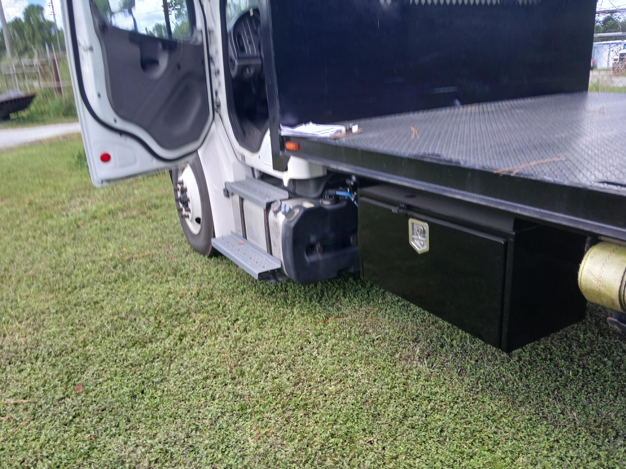 2016 FREIGHTLINER M2 106 - Image 7