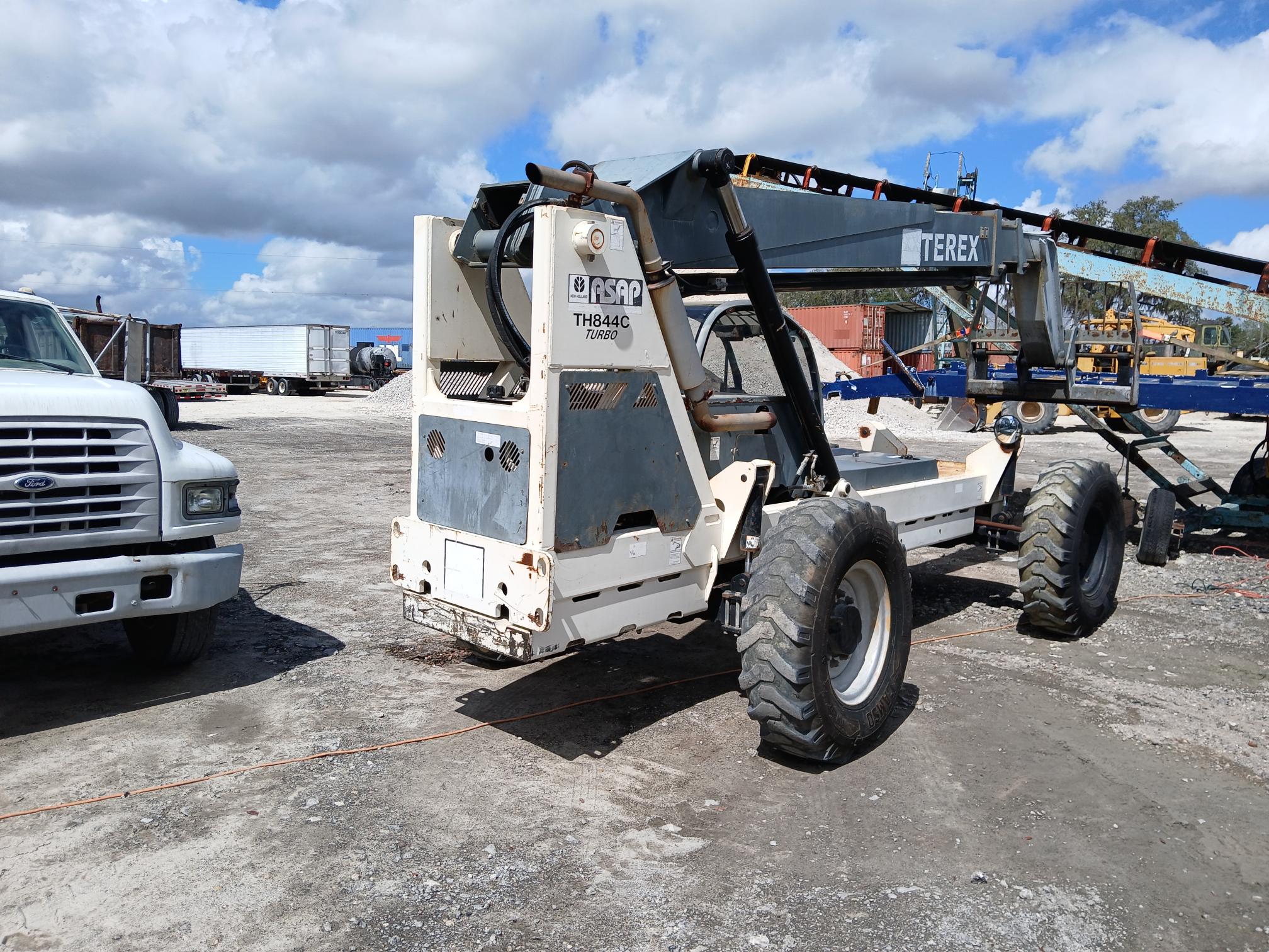 2014 TEREX TH844C - view 3 of 12