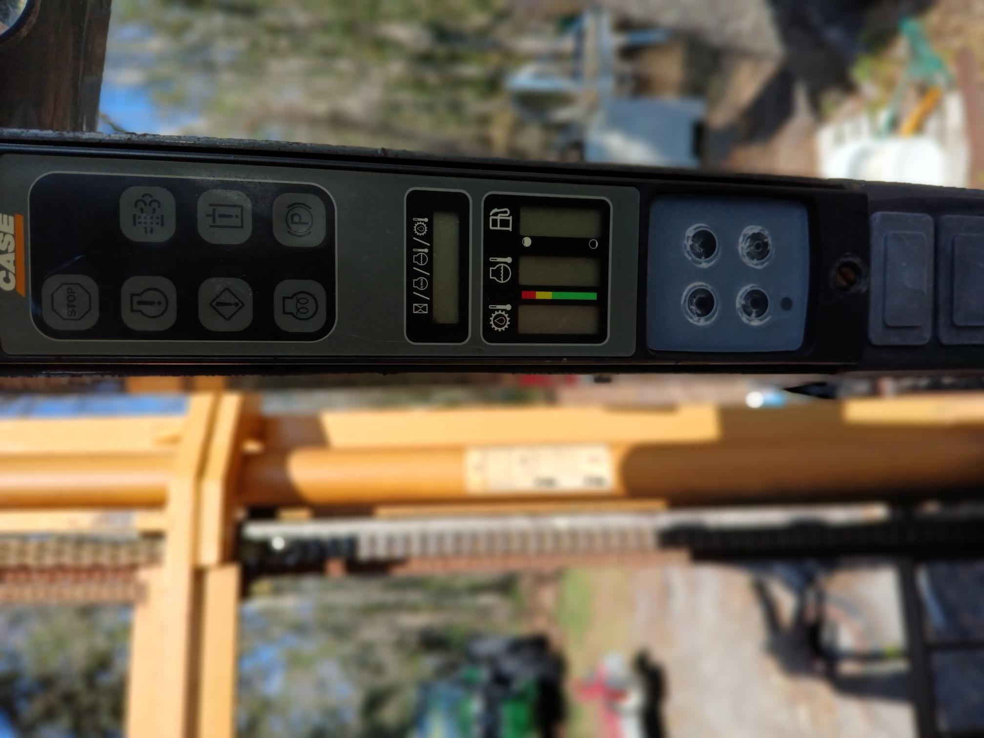 2005 CASE 586H - view 8 of 13