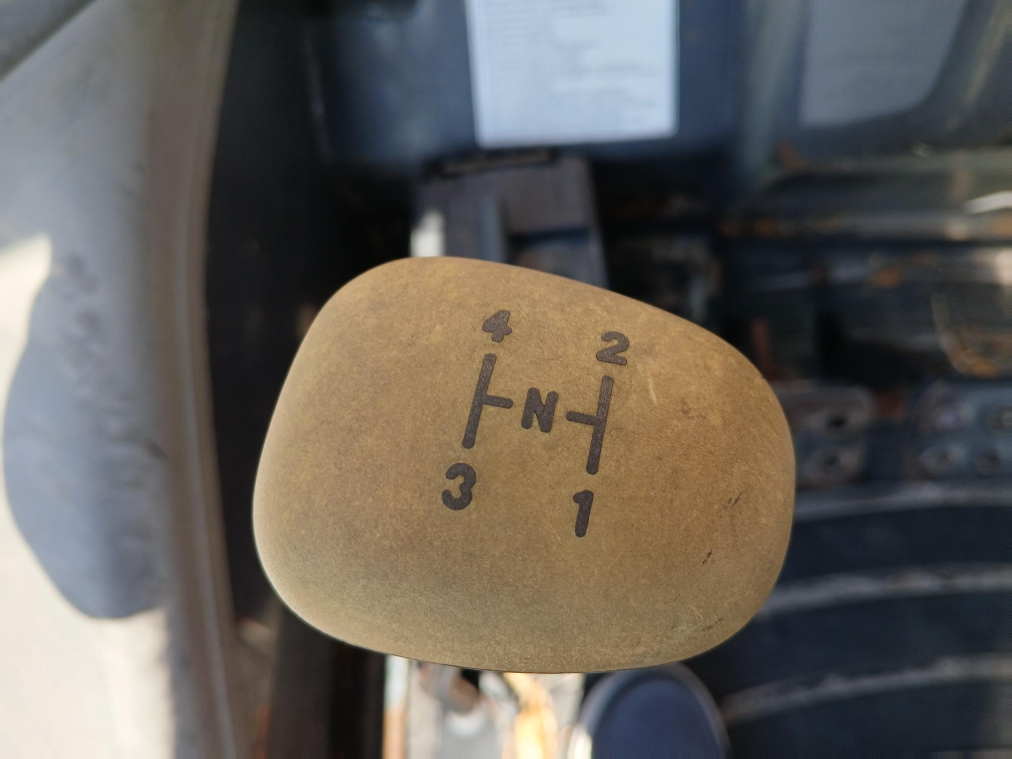 2005 CASE 586H - Image 10