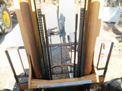 2005 CASE 586H - Image 11