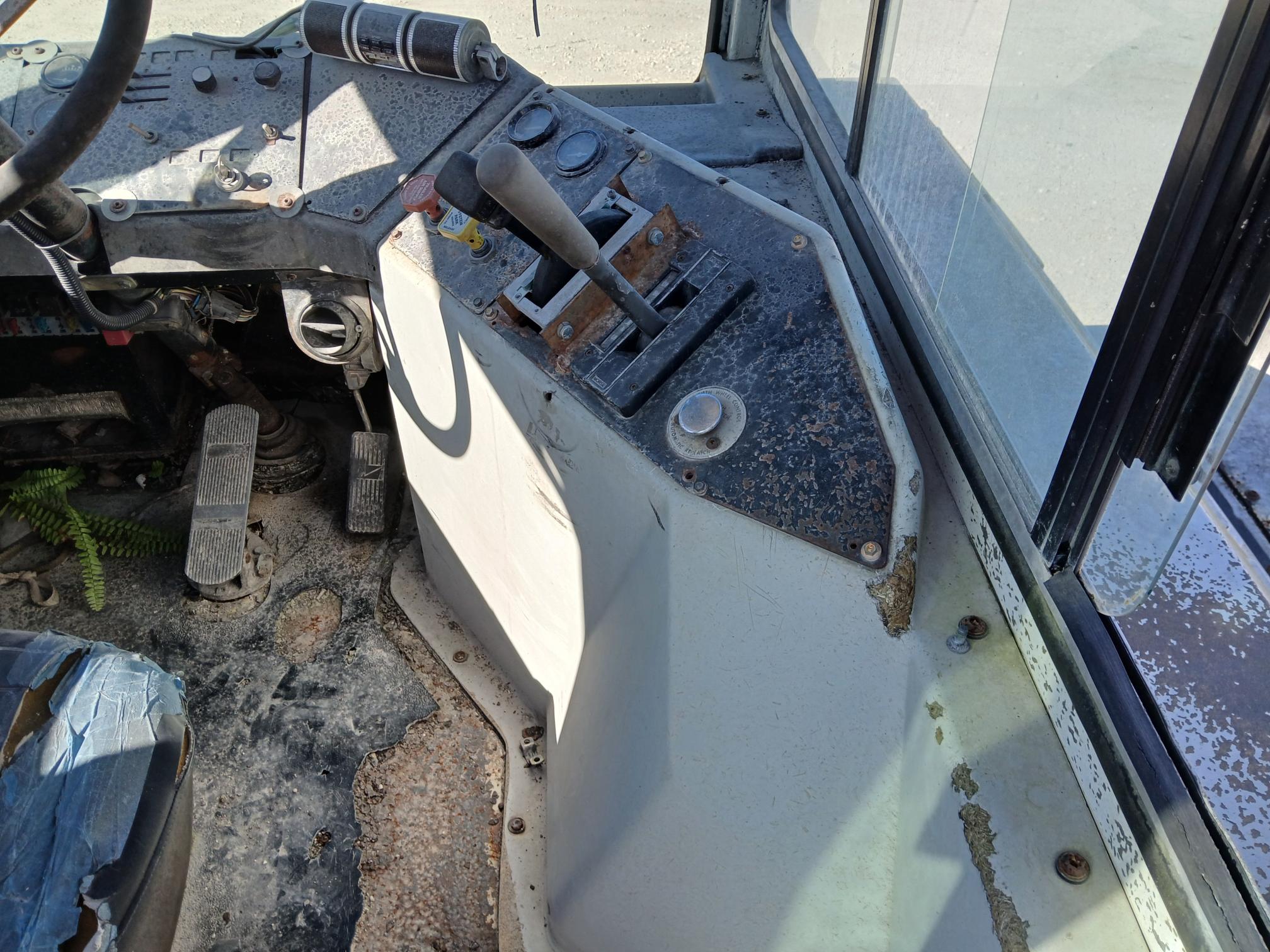 2002 OTTAWA 30 - view 7 of 12