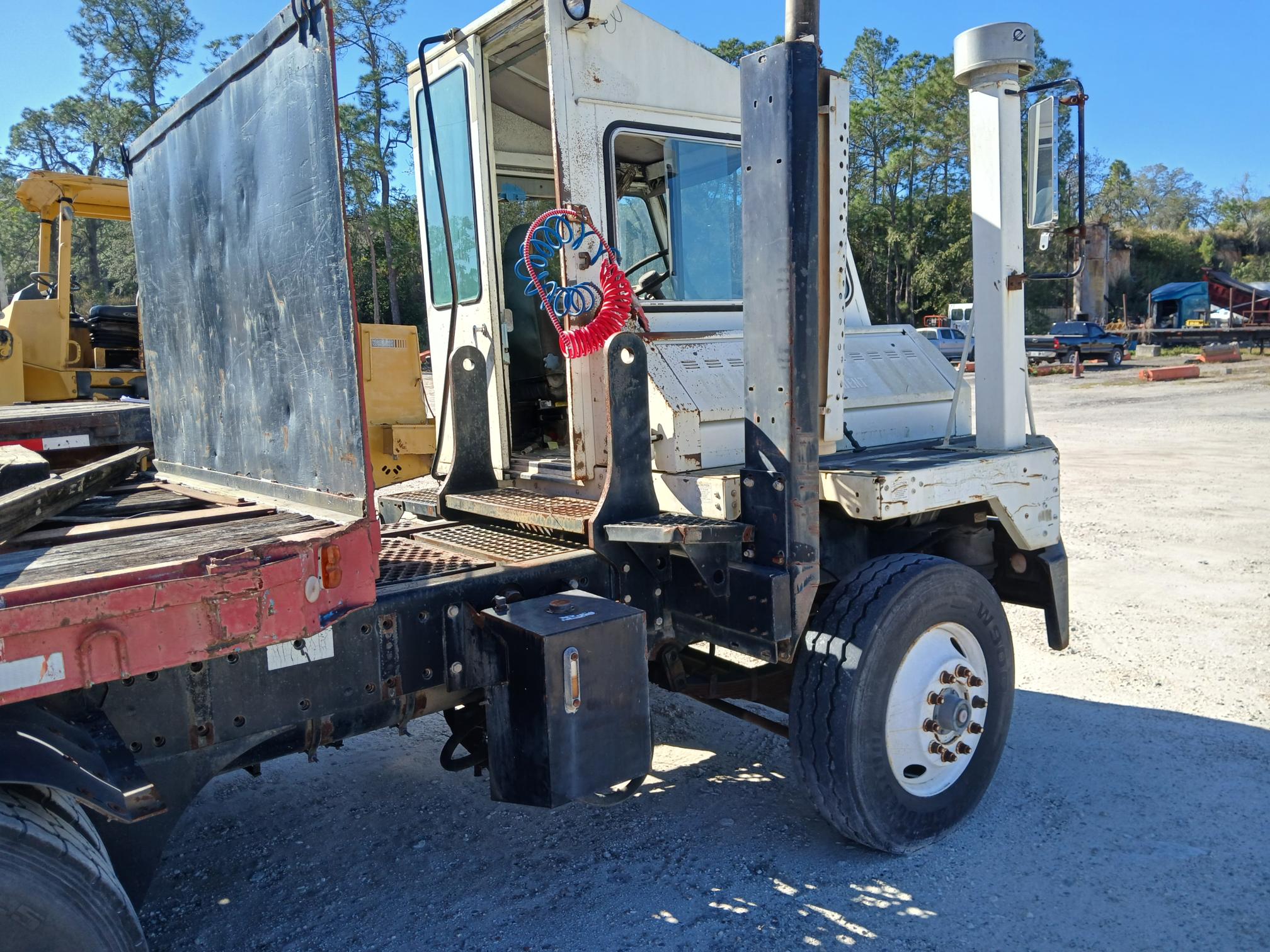 2002 OTTAWA 30 - view 2 of 12