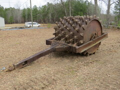 2000 CUSTOM BUILT 4 foot Pull Behind - Image 1