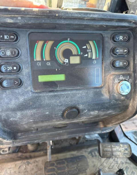 2013 KOMATSU D51PX-22 - view 5 of 9