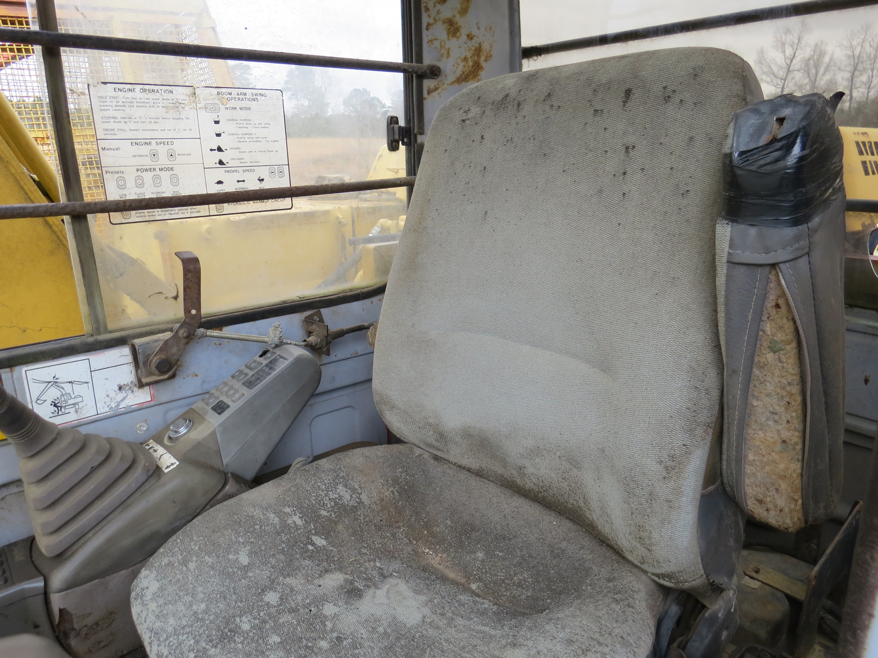 1994 DEERE 490E - Image 12