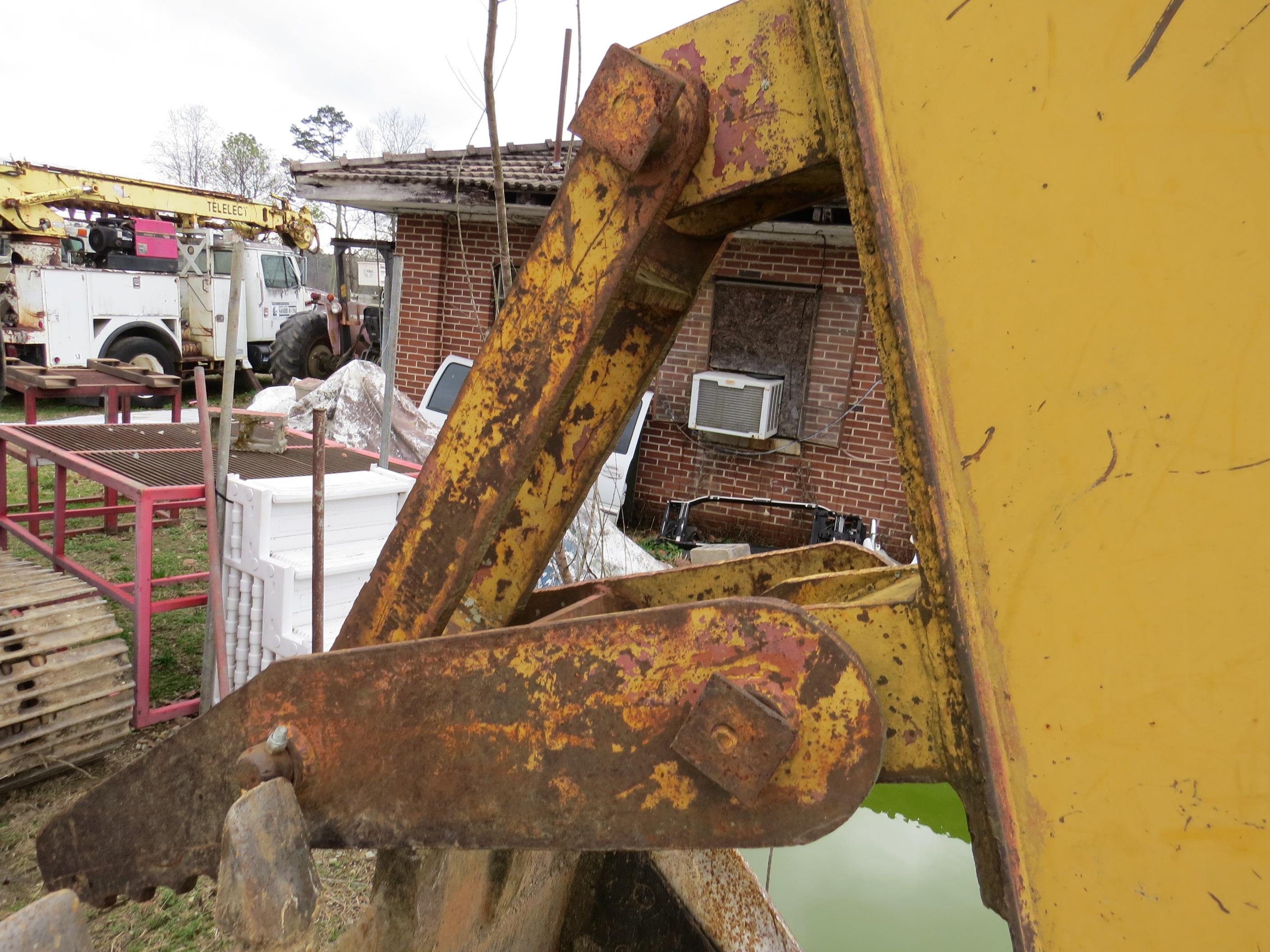1994 DEERE 490E - view 20 of 22