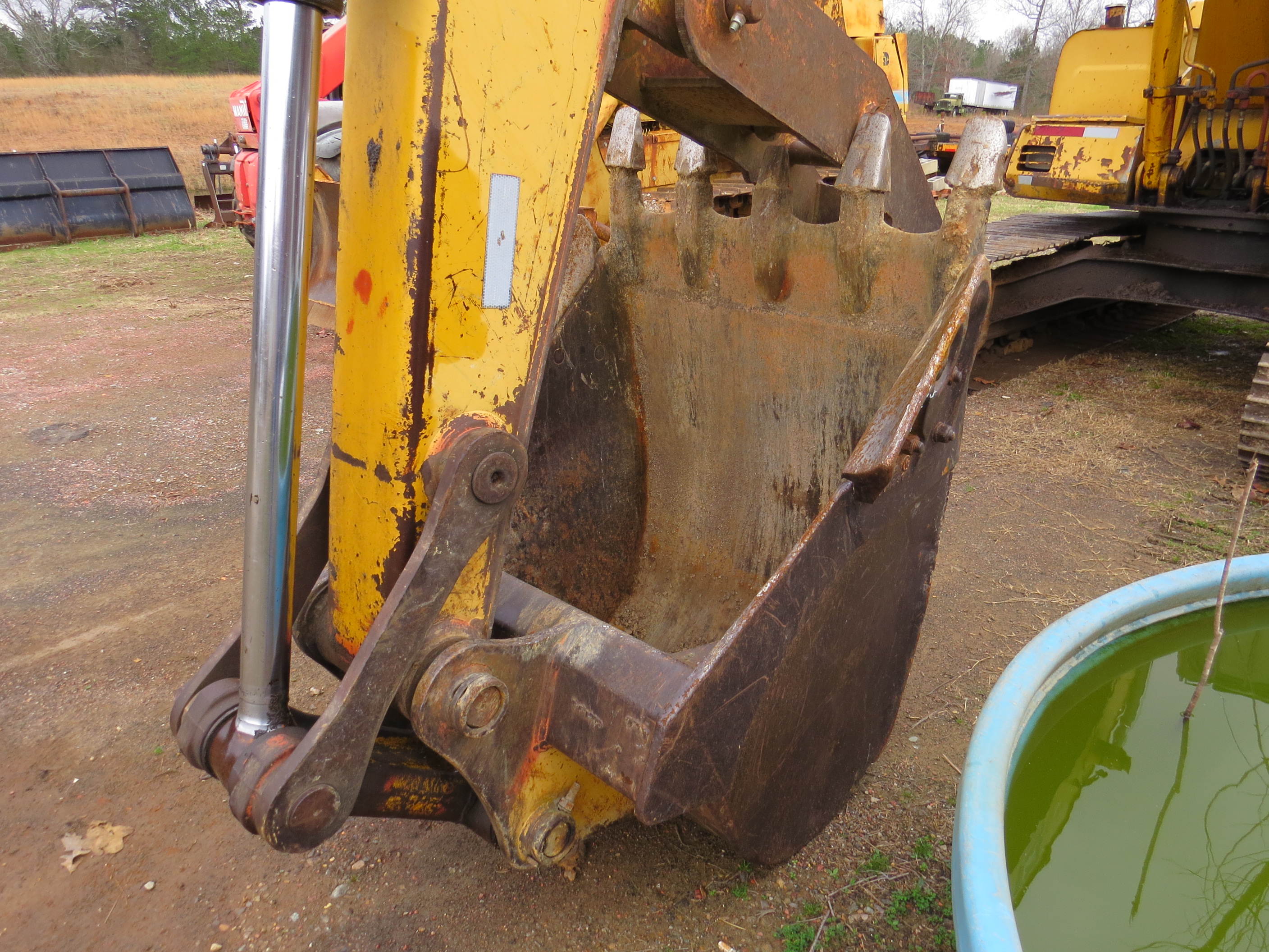 1994 DEERE 490E - Image 21