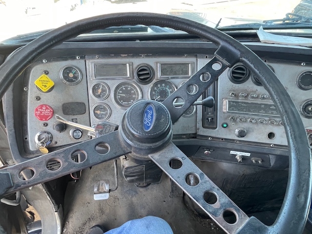 1995 FORD  L-9000 AeroMax - view 8 of 18