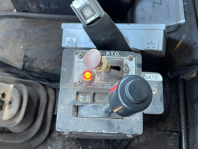 1995 FORD  L-9000 AeroMax - view 12 of 18