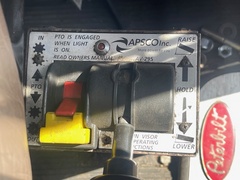 2009 PETERBILT 388 - Image 8