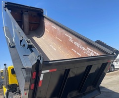 2009 PETERBILT 388 - Image 5