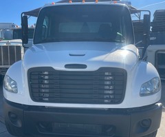 2010 FREIGHTLINER M2 106 - Image 7
