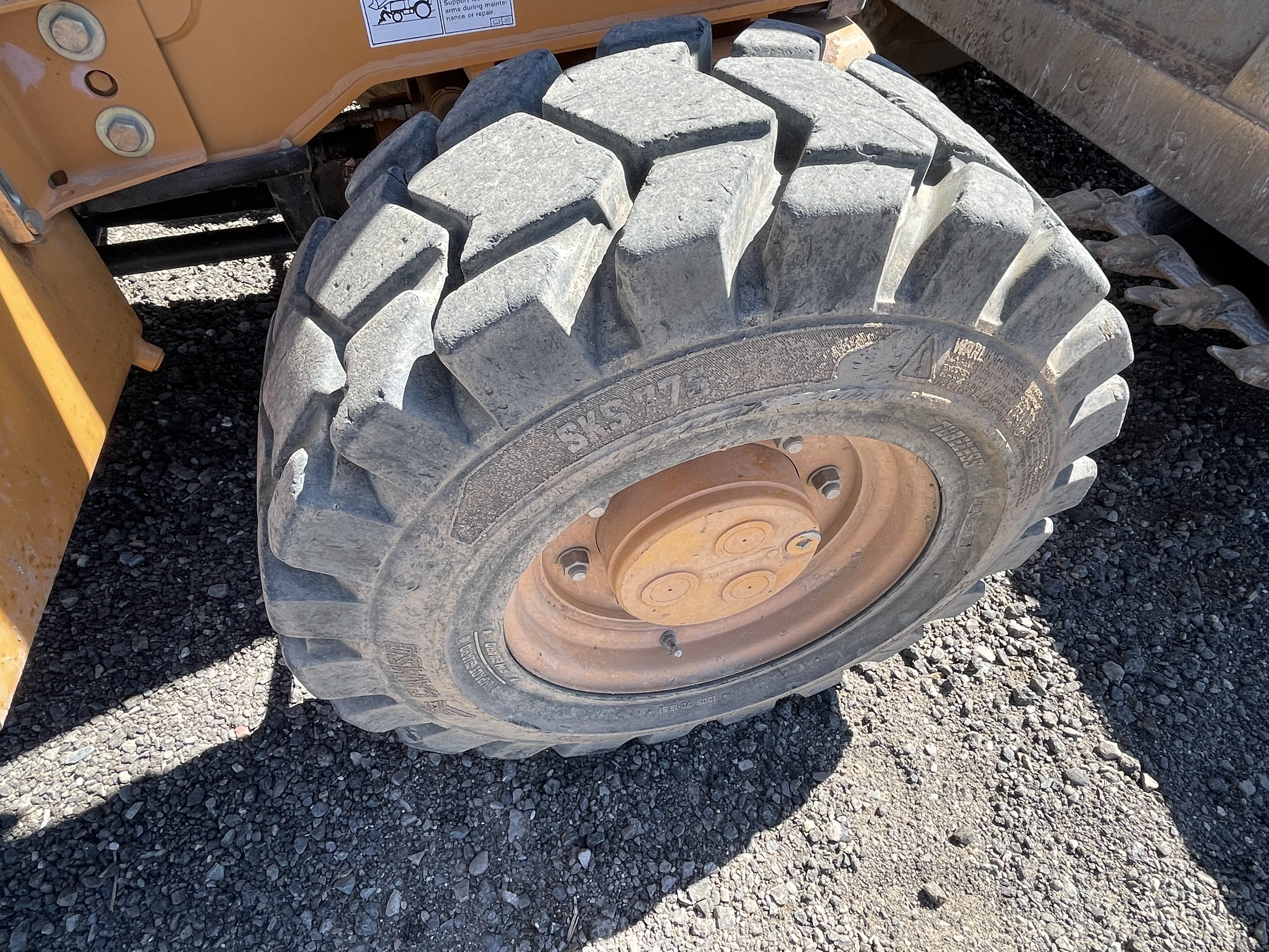 2014 CASE 580SN  4WD - view 9 of 18