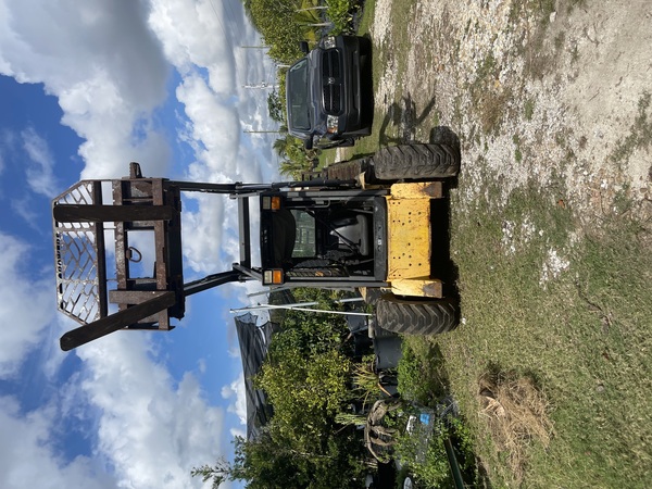 2004 NEW HOLLAND LS 180