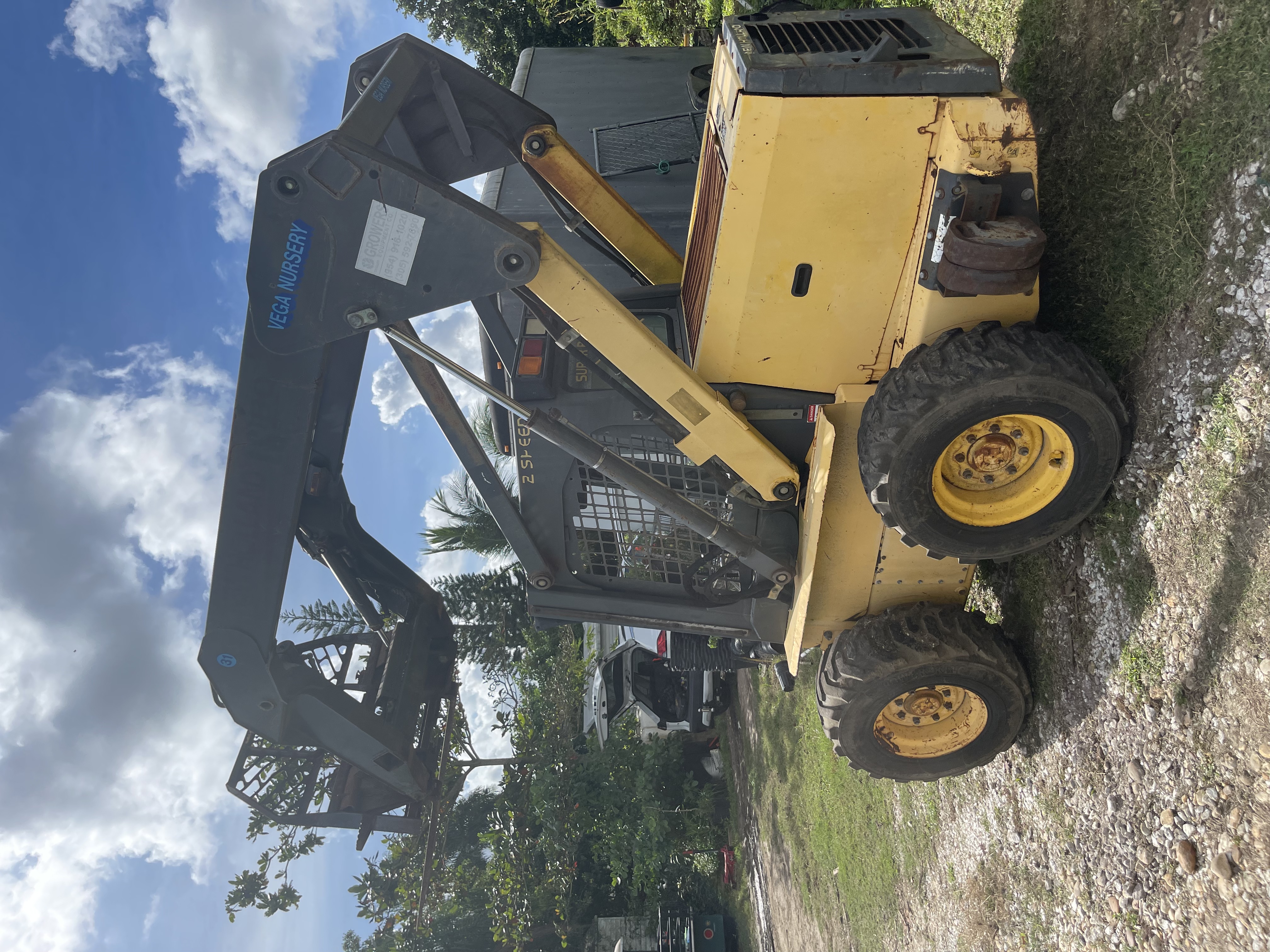 2004 NEW HOLLAND LS 180 - Image 4