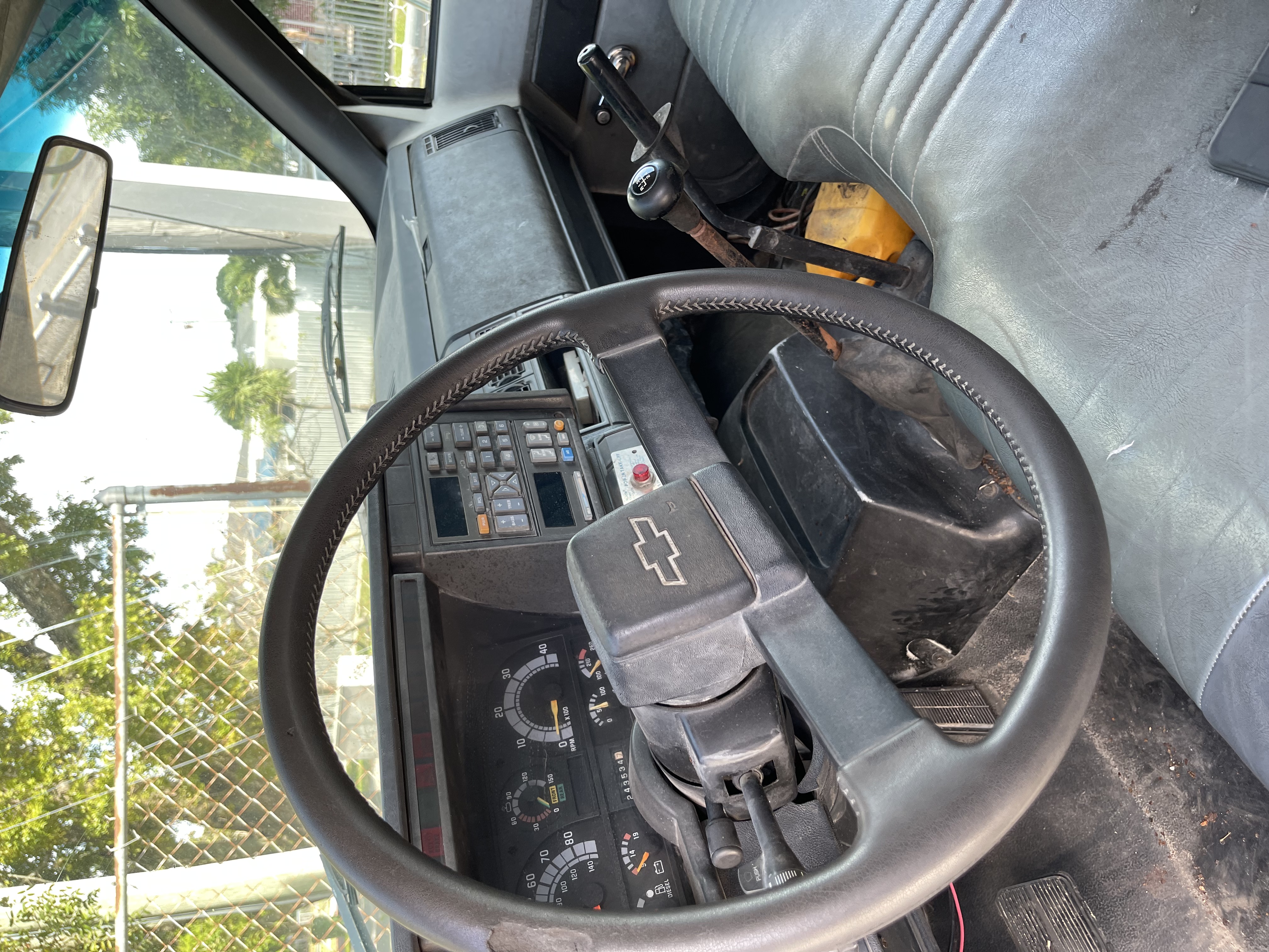 1996 GMC TOP KICK - Image 3