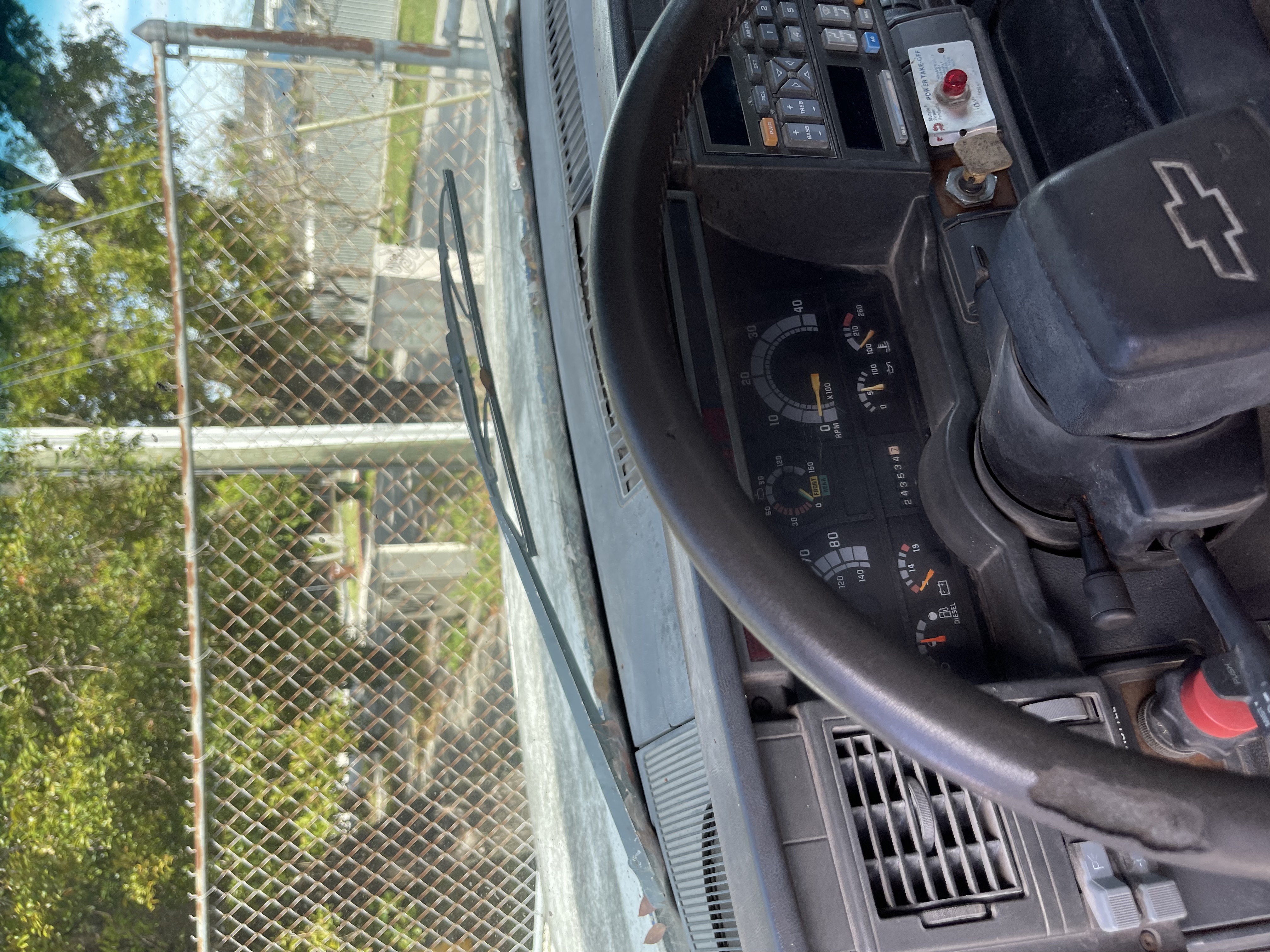 1996 GMC TOP KICK - Image 2