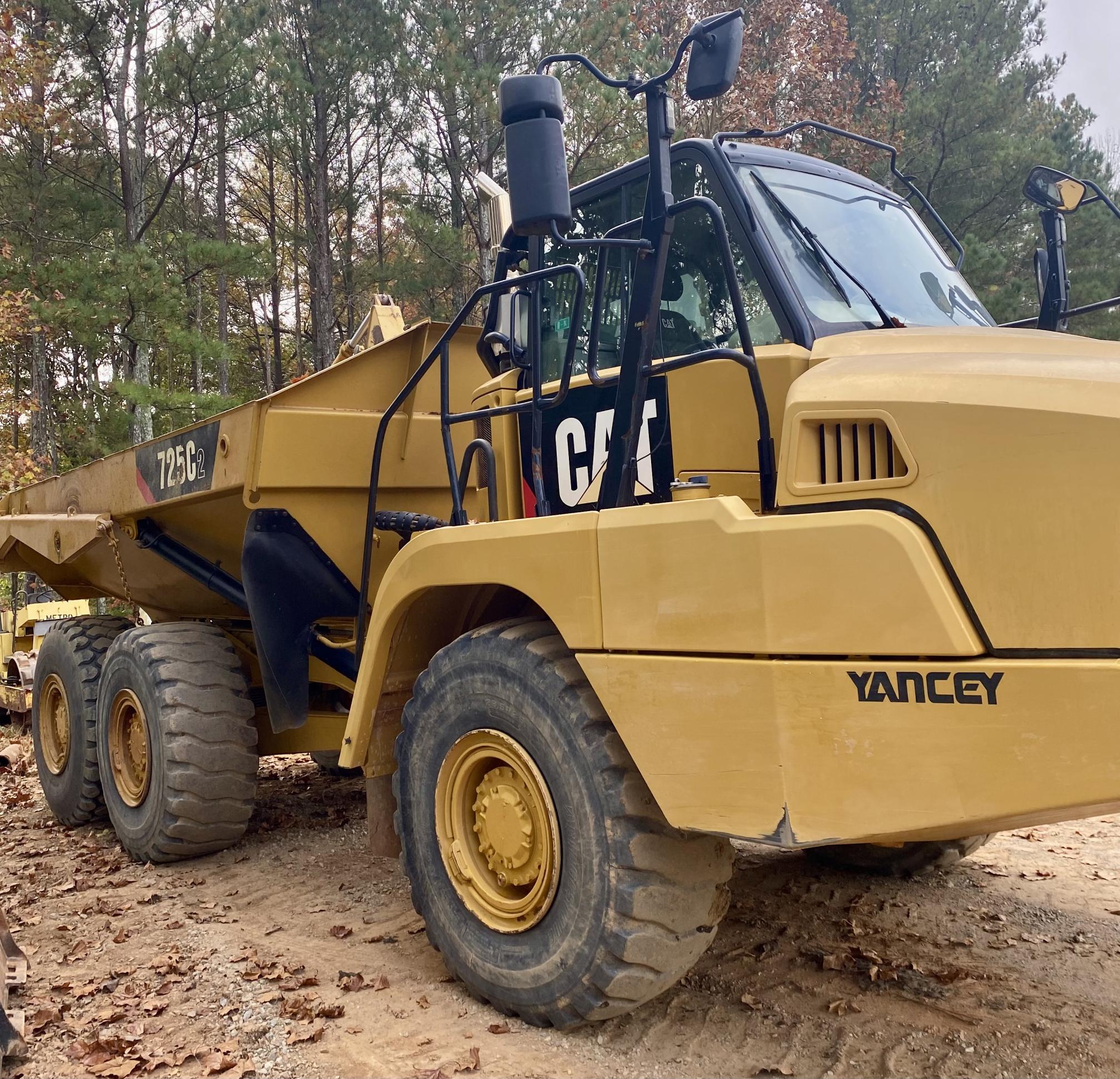 2016 CATERPILLAR 725 C2