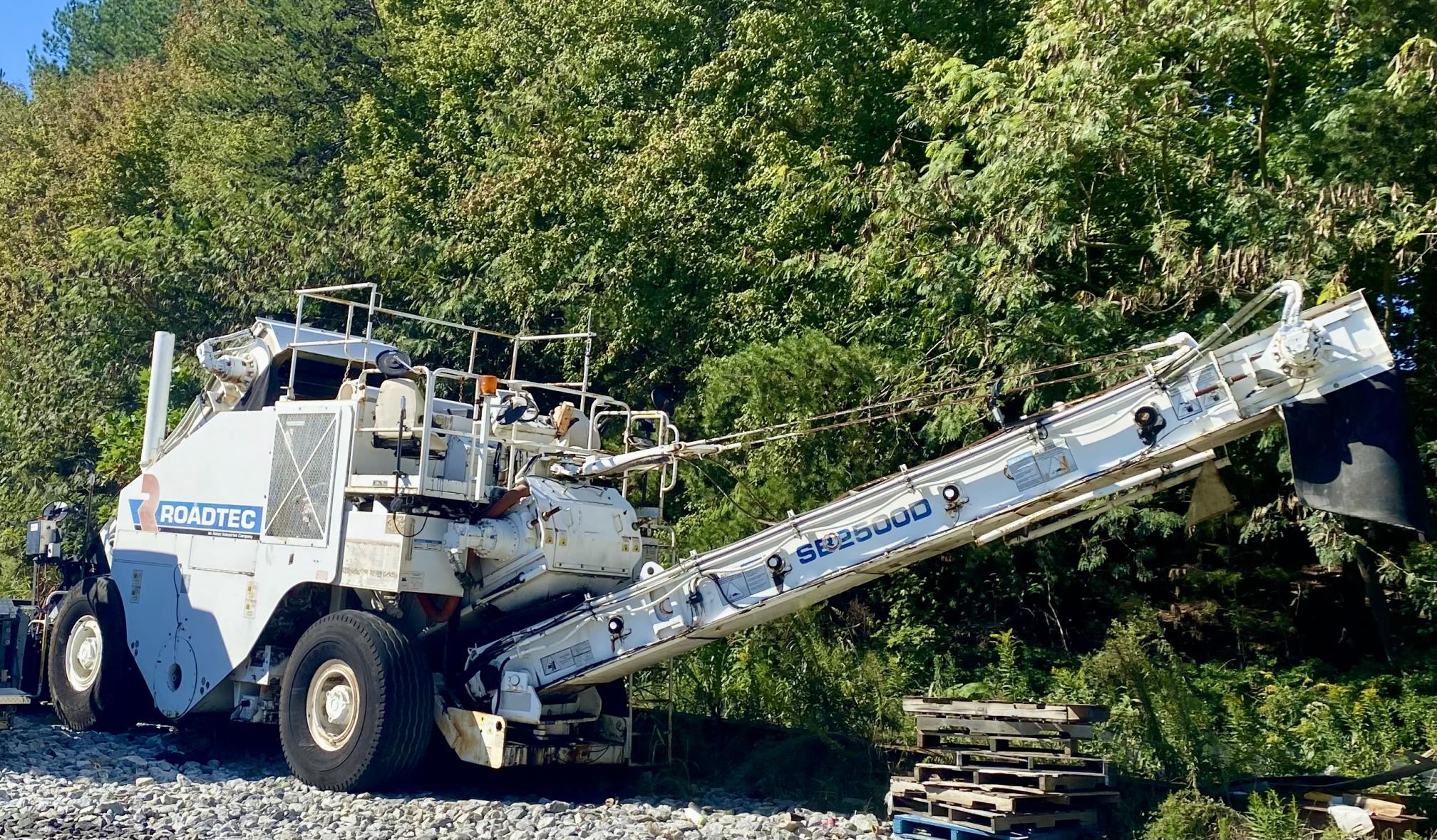 2011 ROADTEC SB2500D - Image 6