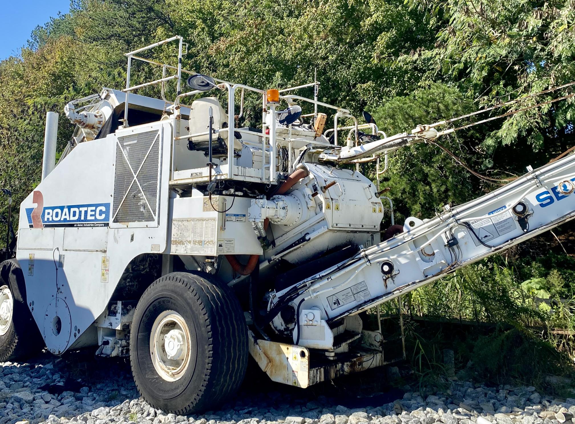 2011 ROADTEC SB2500D - Image 7