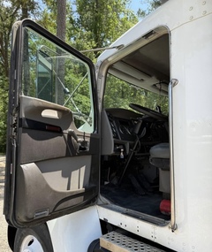 2012 KENWORTH T370 - Image 10