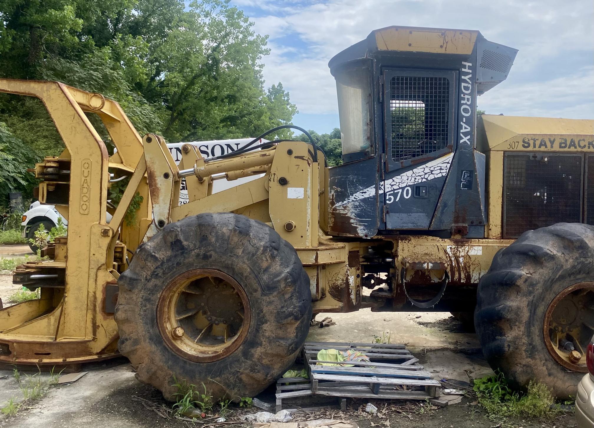 2002 HYDRO-AX 570 - view 3 of 9