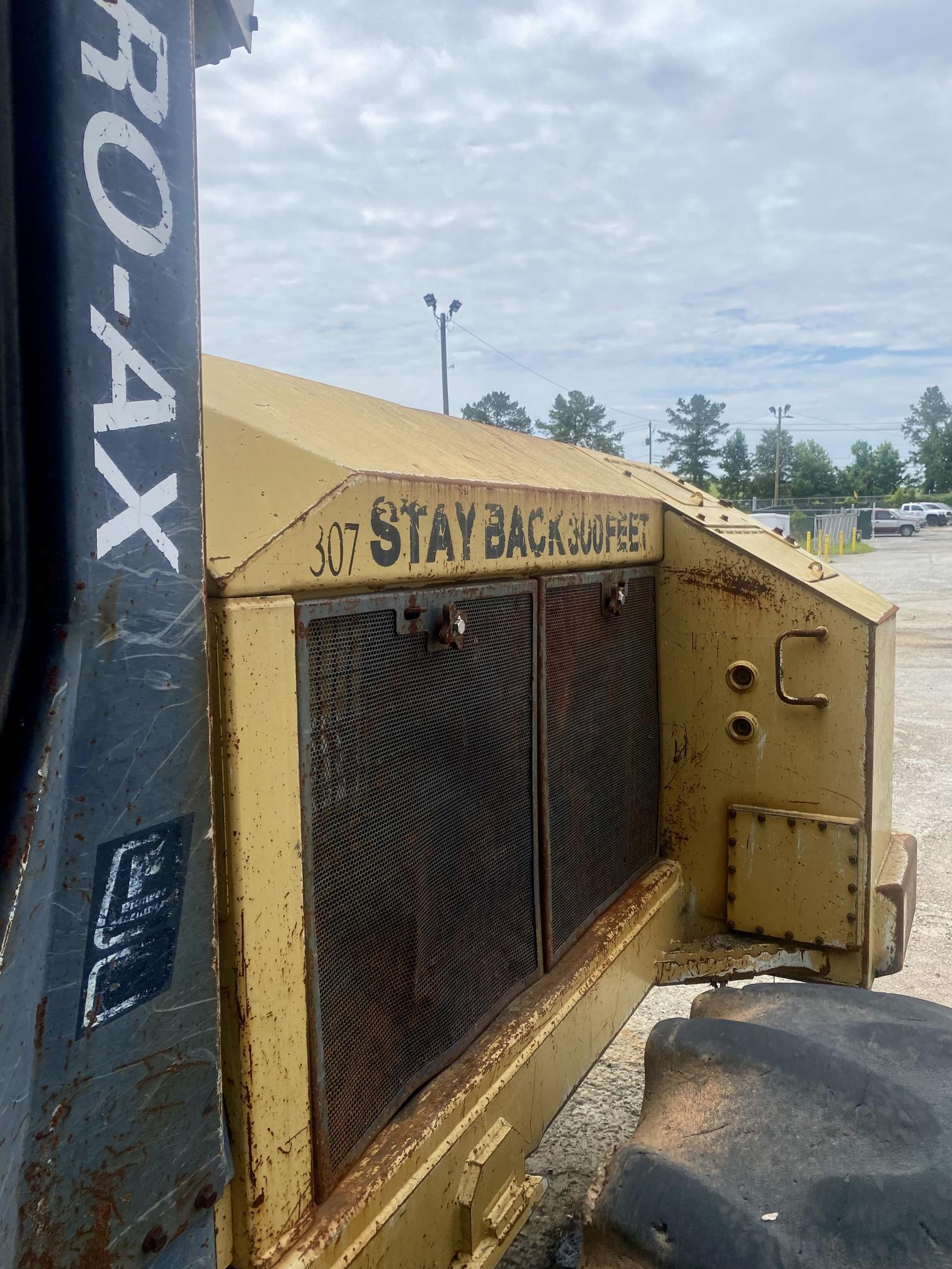 2002 HYDRO-AX 570 - view 4 of 9