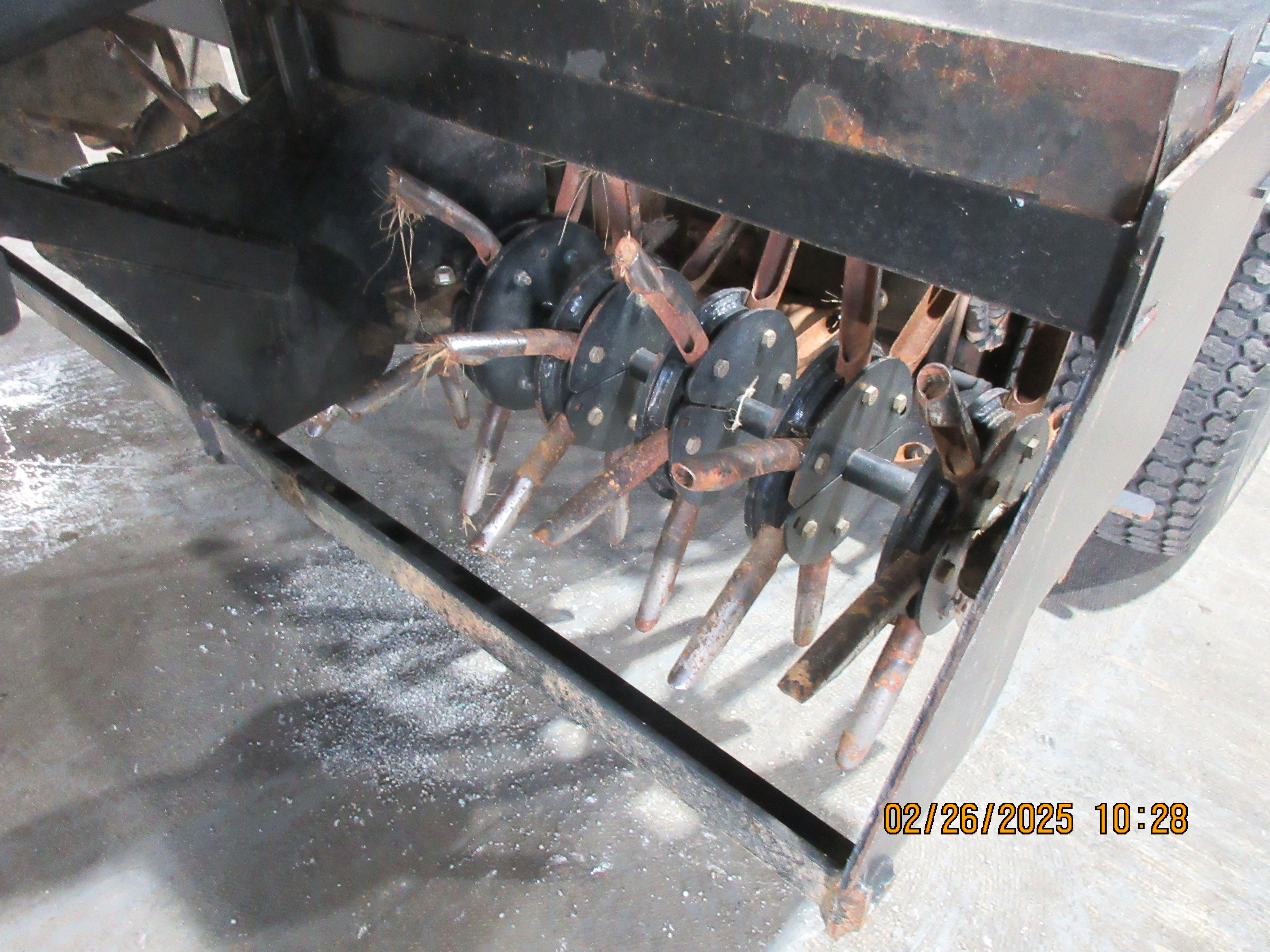 2014 EXMARK Stand-on Aerator - view 17 of 18