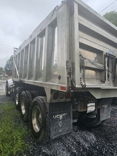 2019 PETERBILT 365 - Image 4