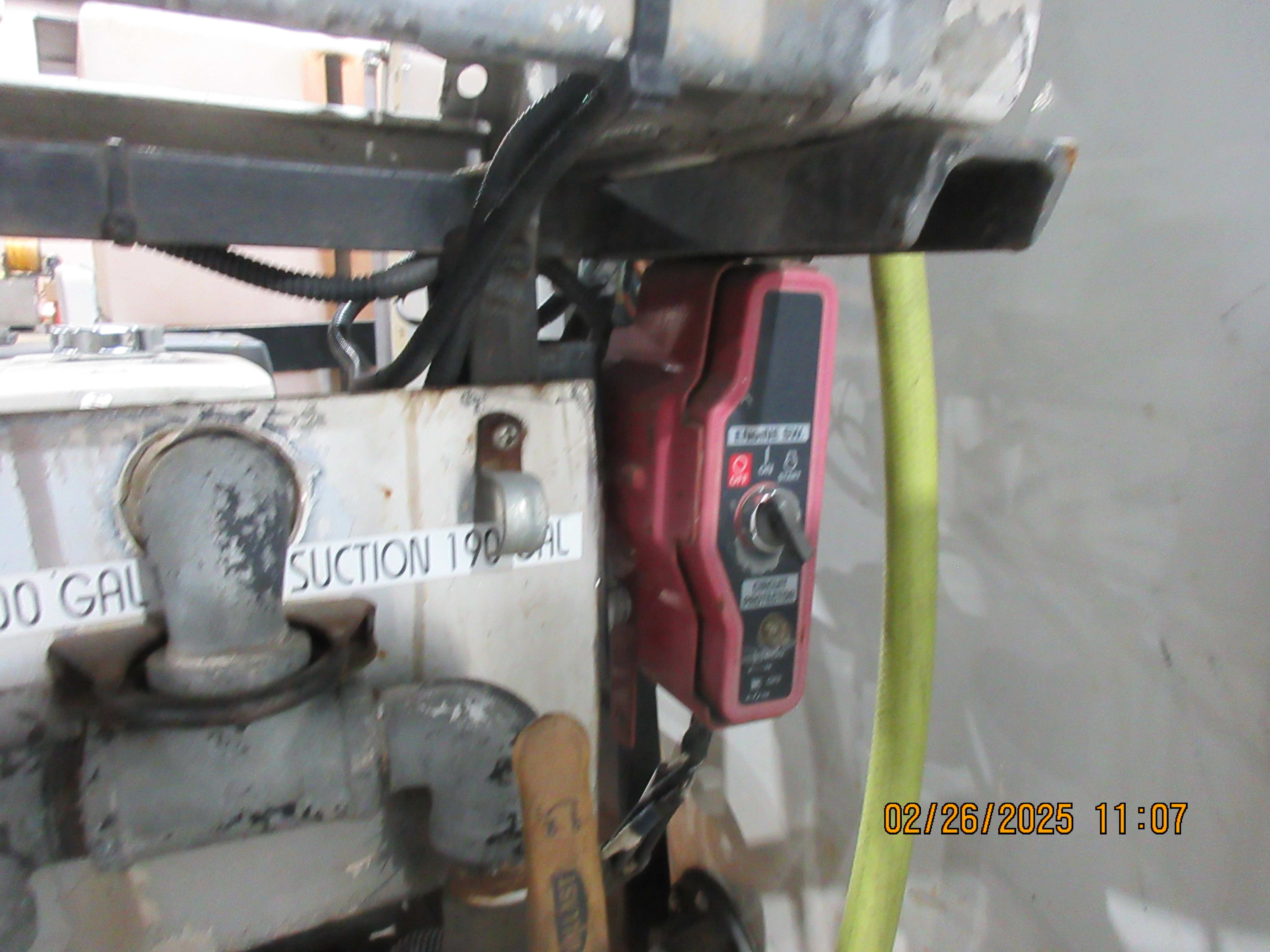 JOHN DEERE Skid Spray Tank - view 10 of 12