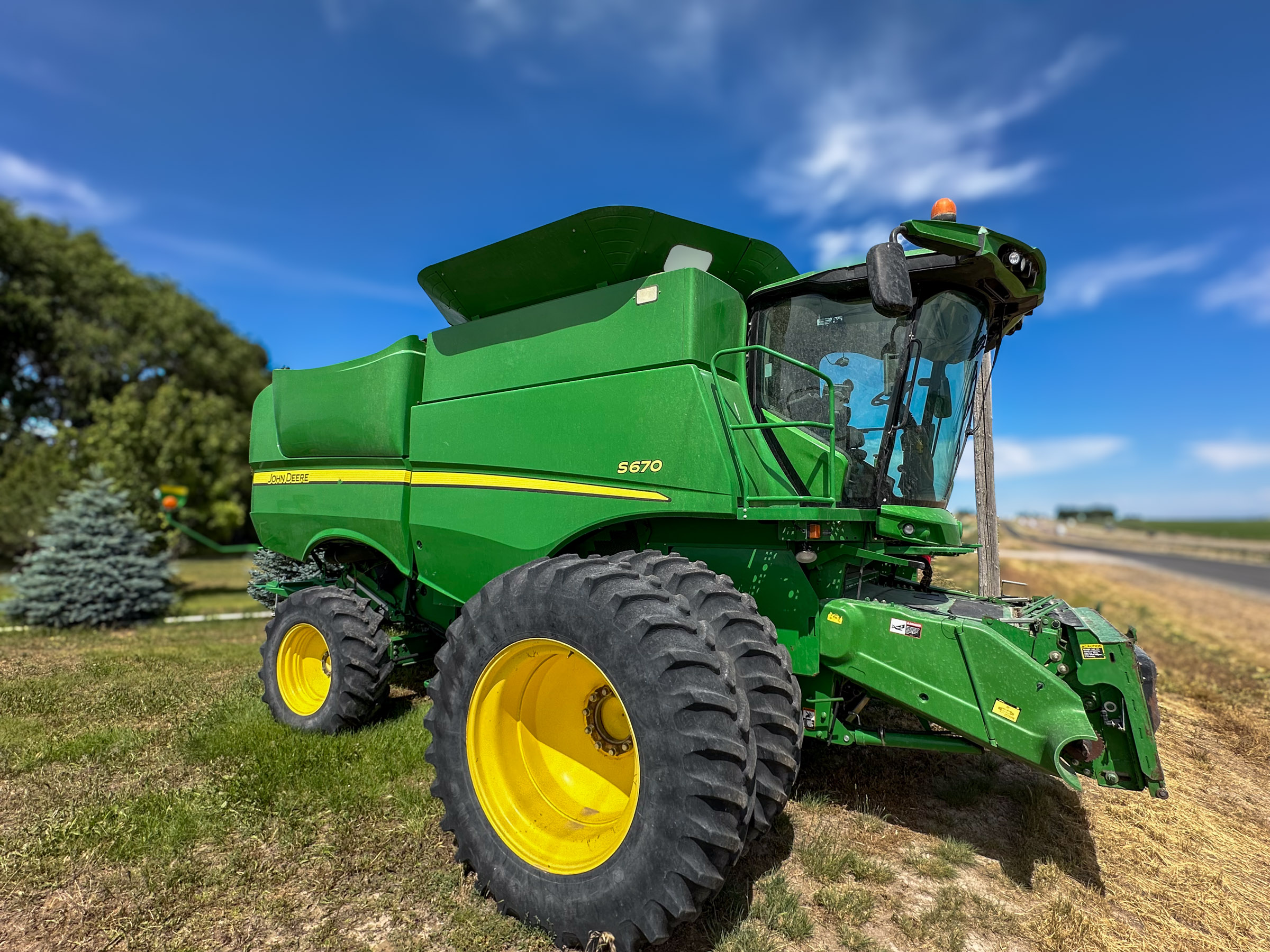 2012 JOHN DEERE S670 - view 7 of 22