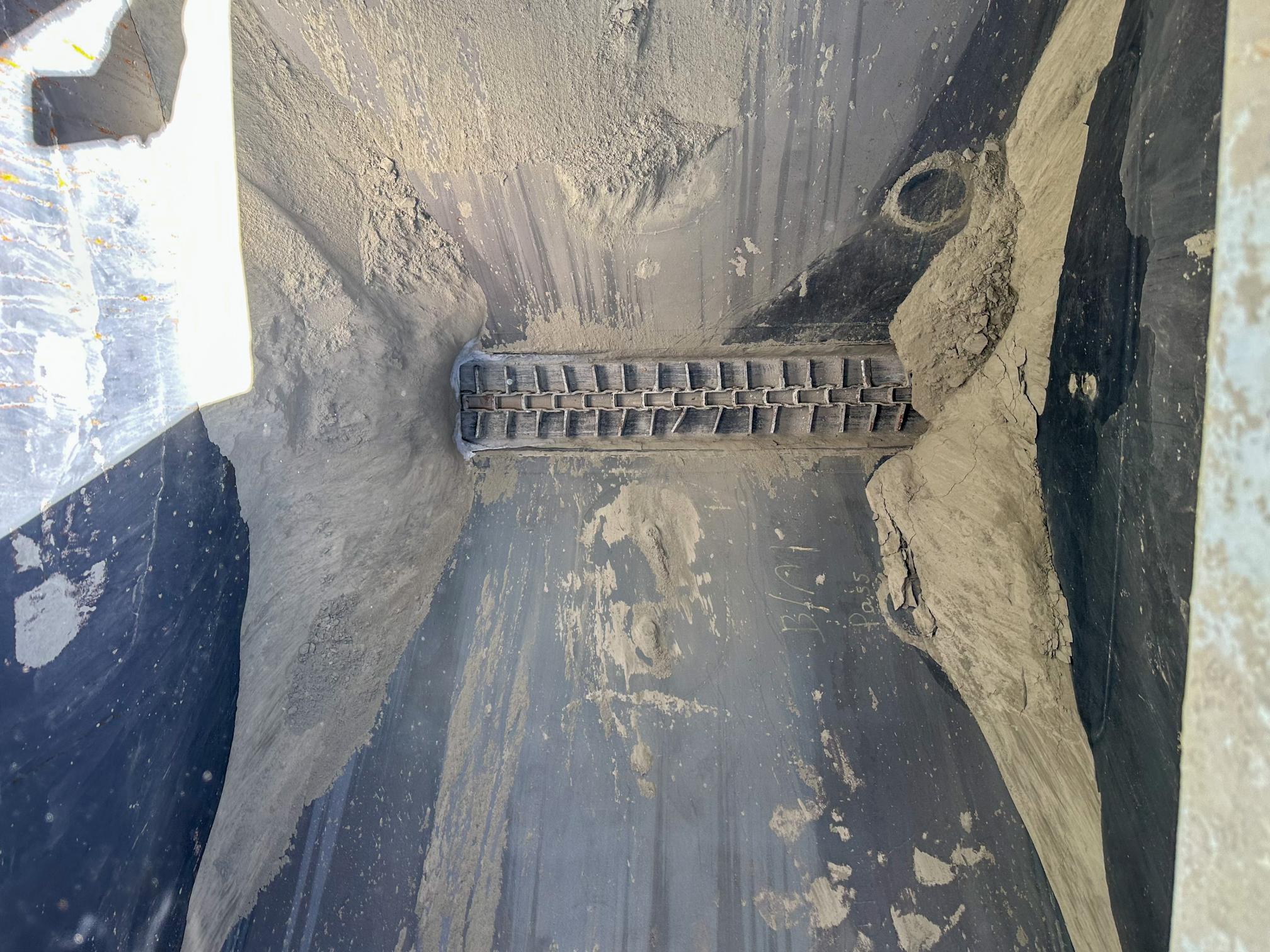 2005 STERLING L9500 - Image 12