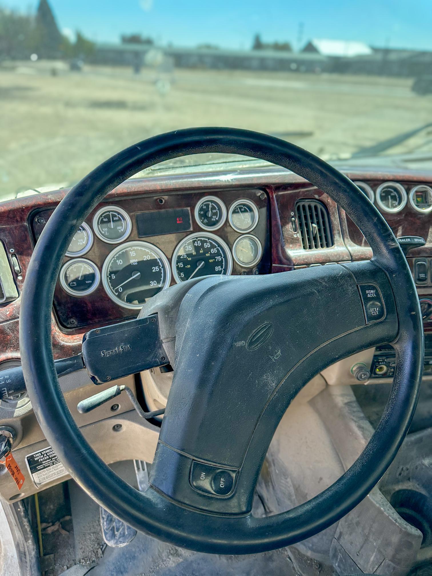 2005 STERLING L9500 - Image 15