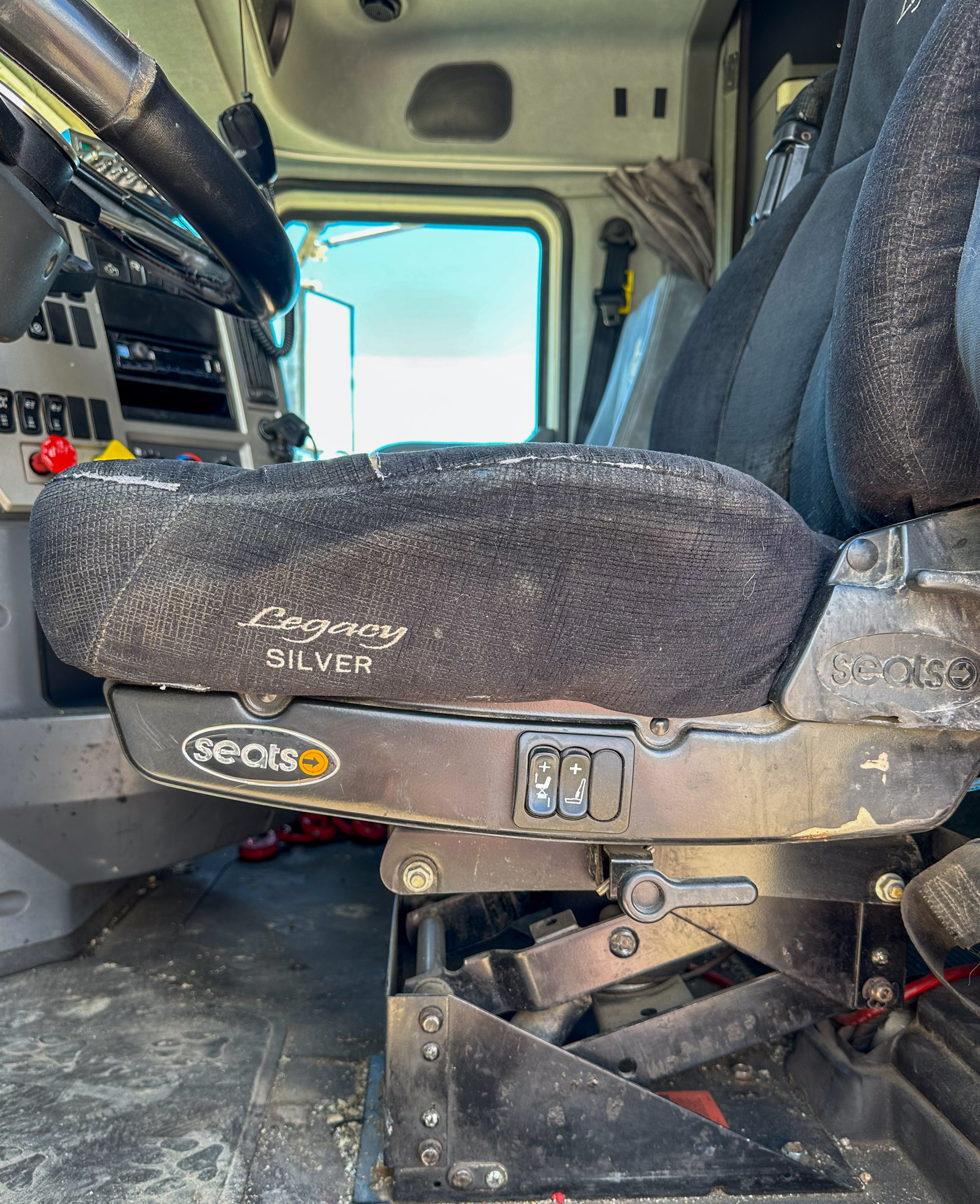 2016 MACK Pinnacle - Image 19